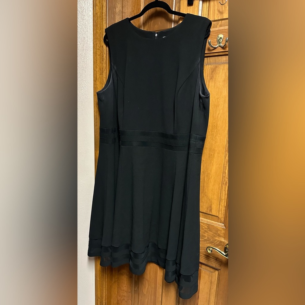 Black Sleeveless Calvin Klein A-Line Dress, size 22
